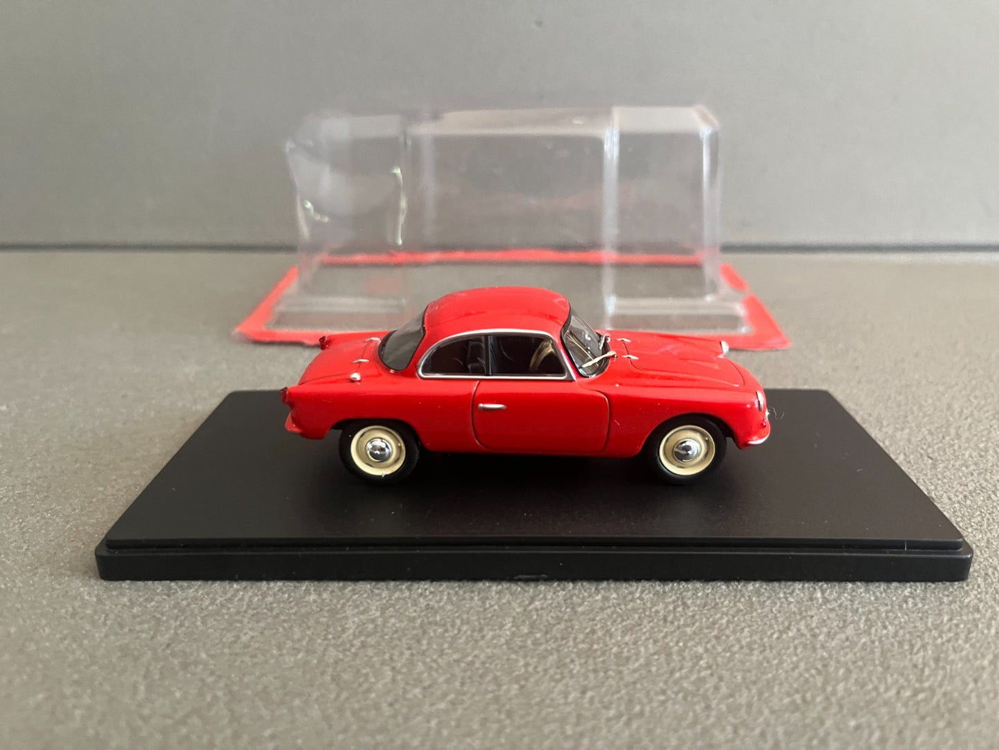Voiture miniature Citroen 2cv 2 cv coupé UMAP Auto Plus Hachette 1/43