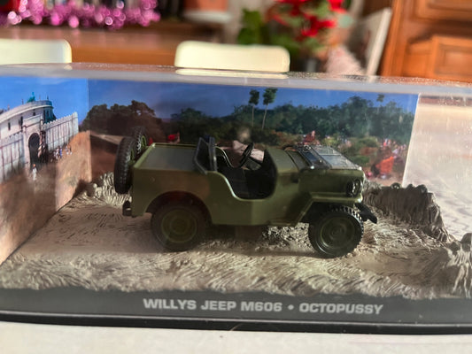 Voiture miniature Willys Jeep M606 Octopussy James Bond 007 1/43