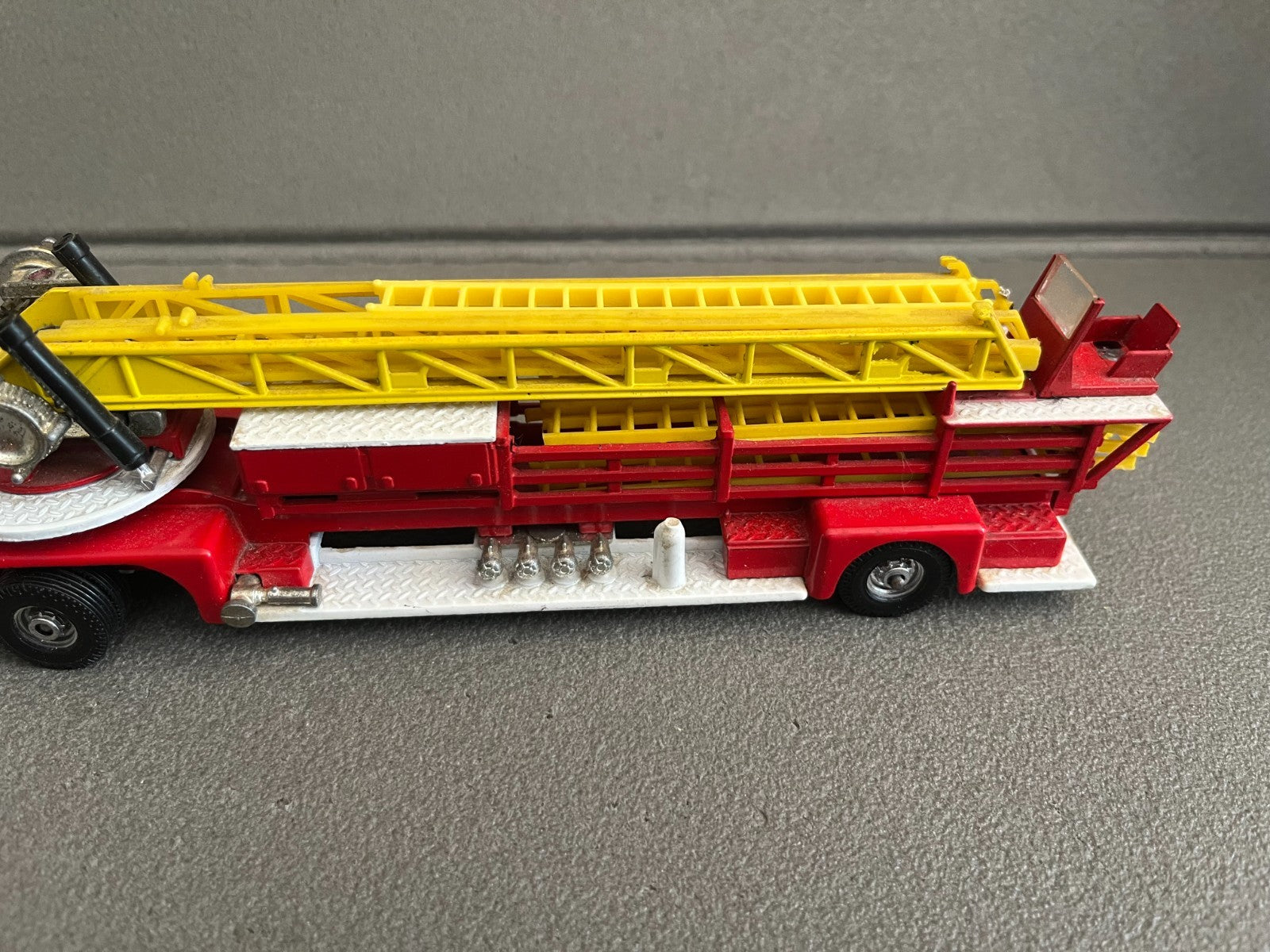 Voiture miniature Camion Pompiers Corgi Major Toys American La France GT Britain
