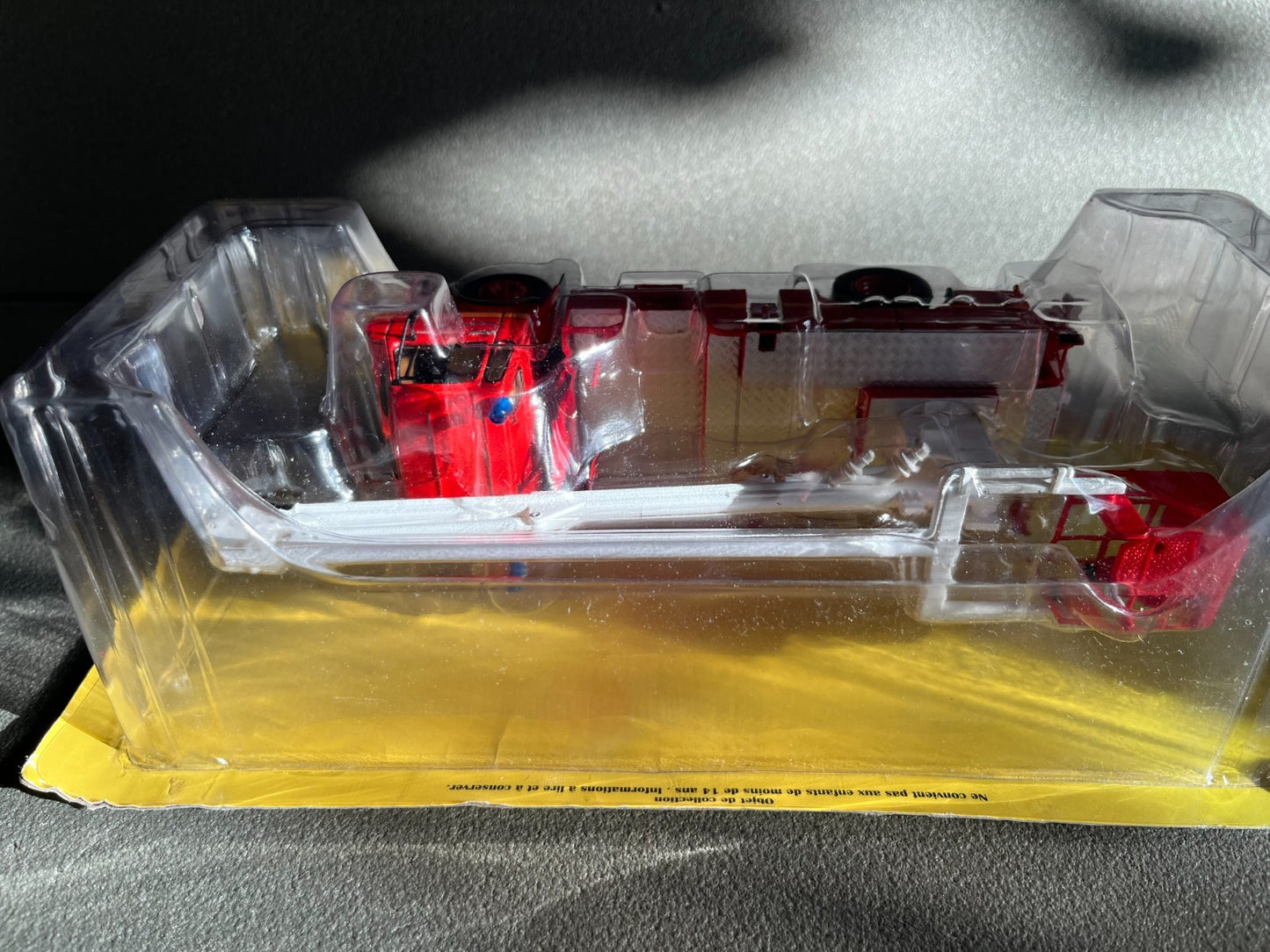 Voiture miniature Camion Berliet KB Nacelle Pompiers Hachette 1/43