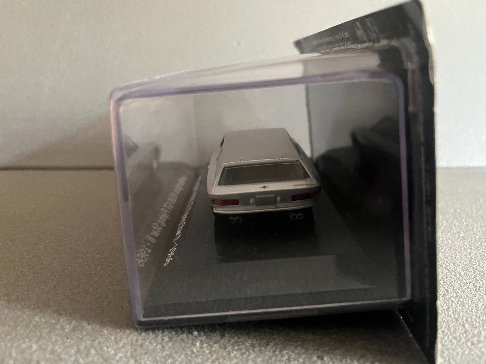 Voiture Miniature Lamborghini 4000 GT Flying Star II 1966 au 1/43