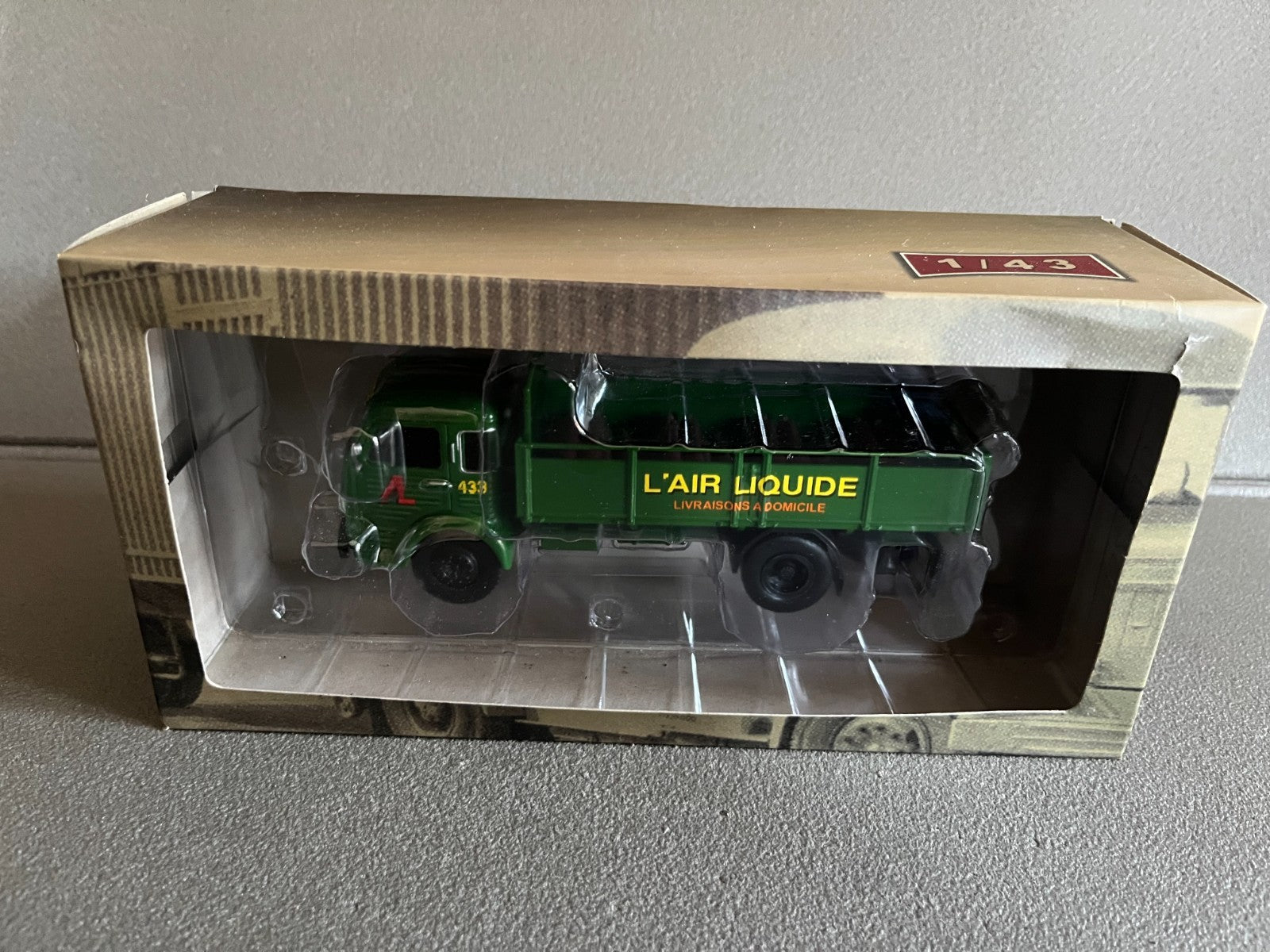 Voiture Miniature Camion D'autrefois Simca Cargo Air Liquide Ixo Altaya 1/43