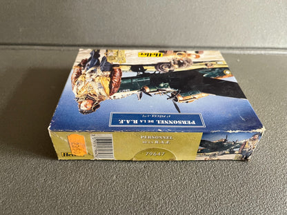 Maquette Militaire Figurine Soldat Personnel de la R.A.F Heller 1/72