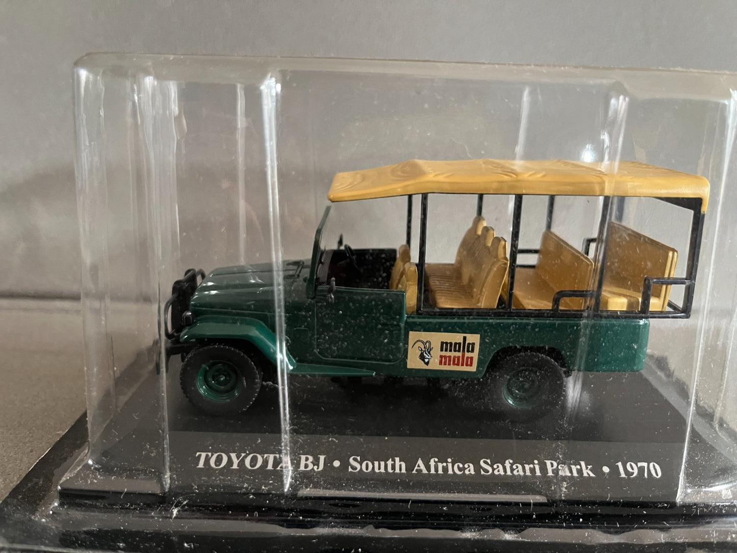 Voiture Miniature Toyota BJ Africa Safari Park 1970 Taxi Du Monde au 1/43 Altaya