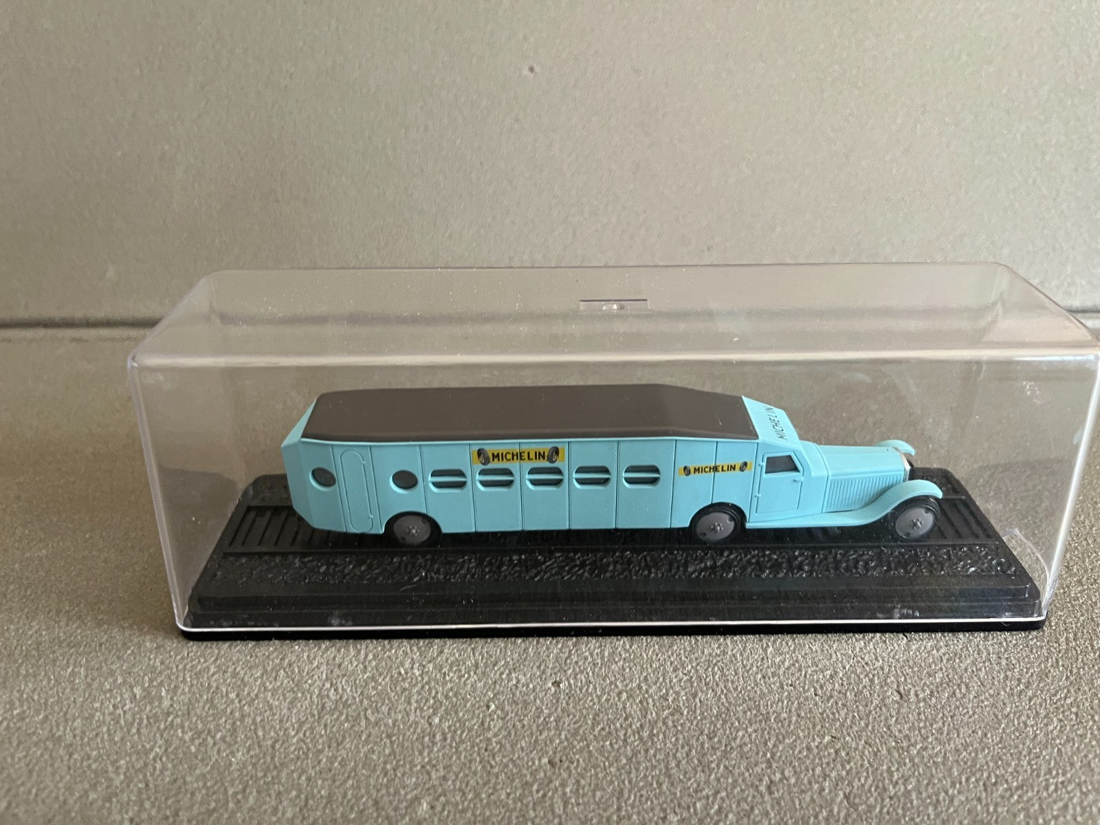 Voiture Miniature Autorail Train Michelin Micheline Type 5 HO au 1/87