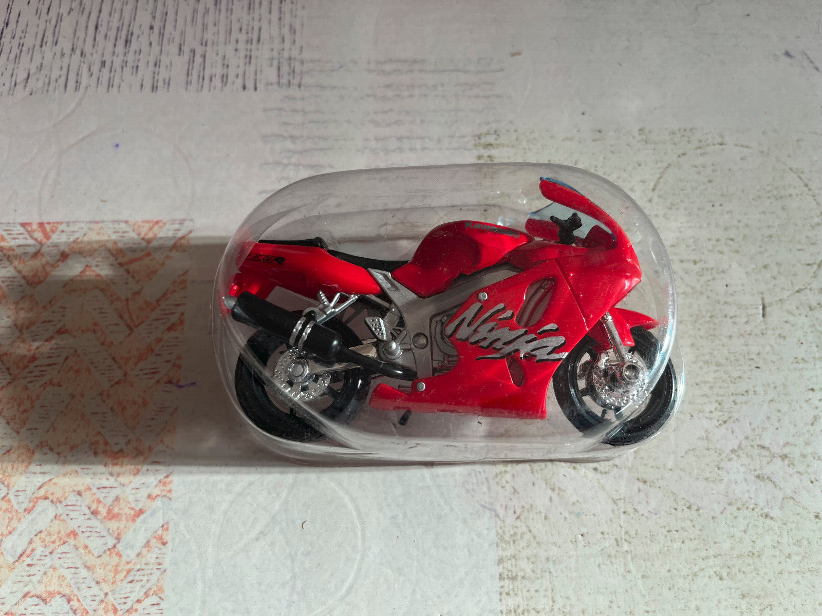 Moto miniature Kawasaki Ninja Motos à Collectionner Maisto Altaya au 1/18