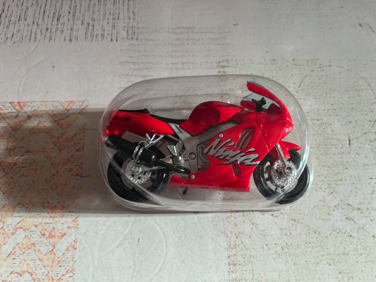Moto miniature Kawasaki Ninja Motos à Collectionner Maisto Altaya au 1/18