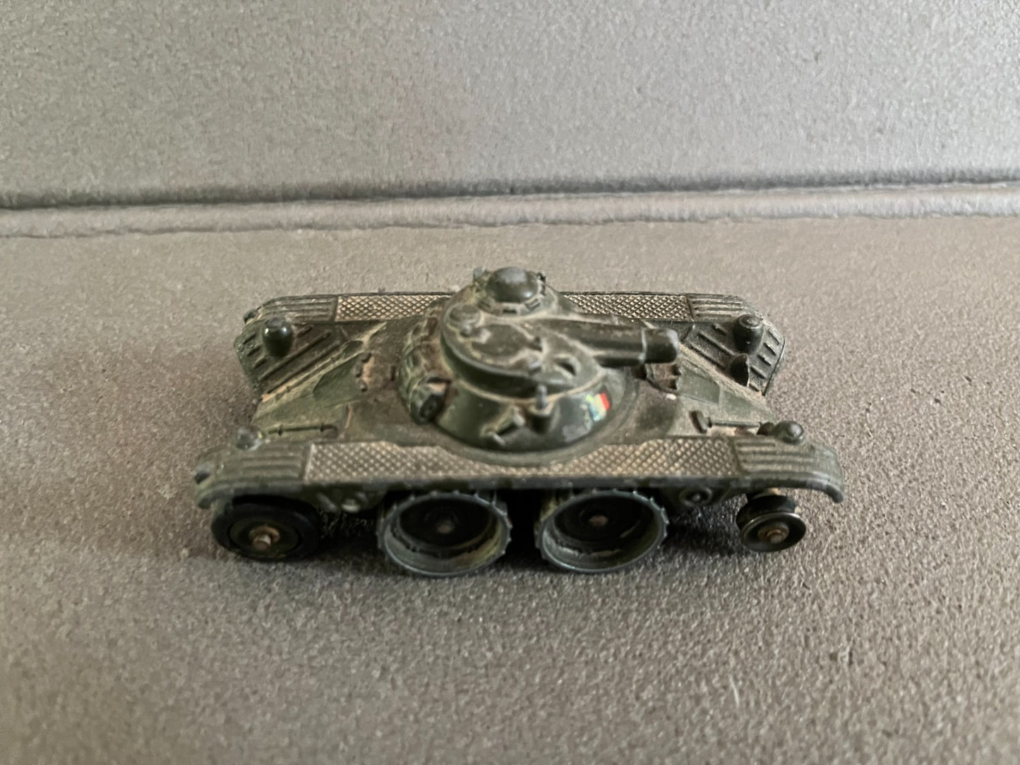 Ancienne Miniature Militaire Char EBR Panhard Dinky Toys Meccano France Epave