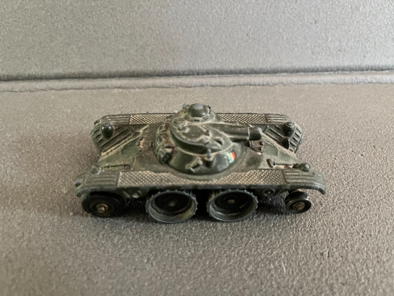 Ancienne Miniature Militaire Char EBR Panhard Dinky Toys Meccano France Epave