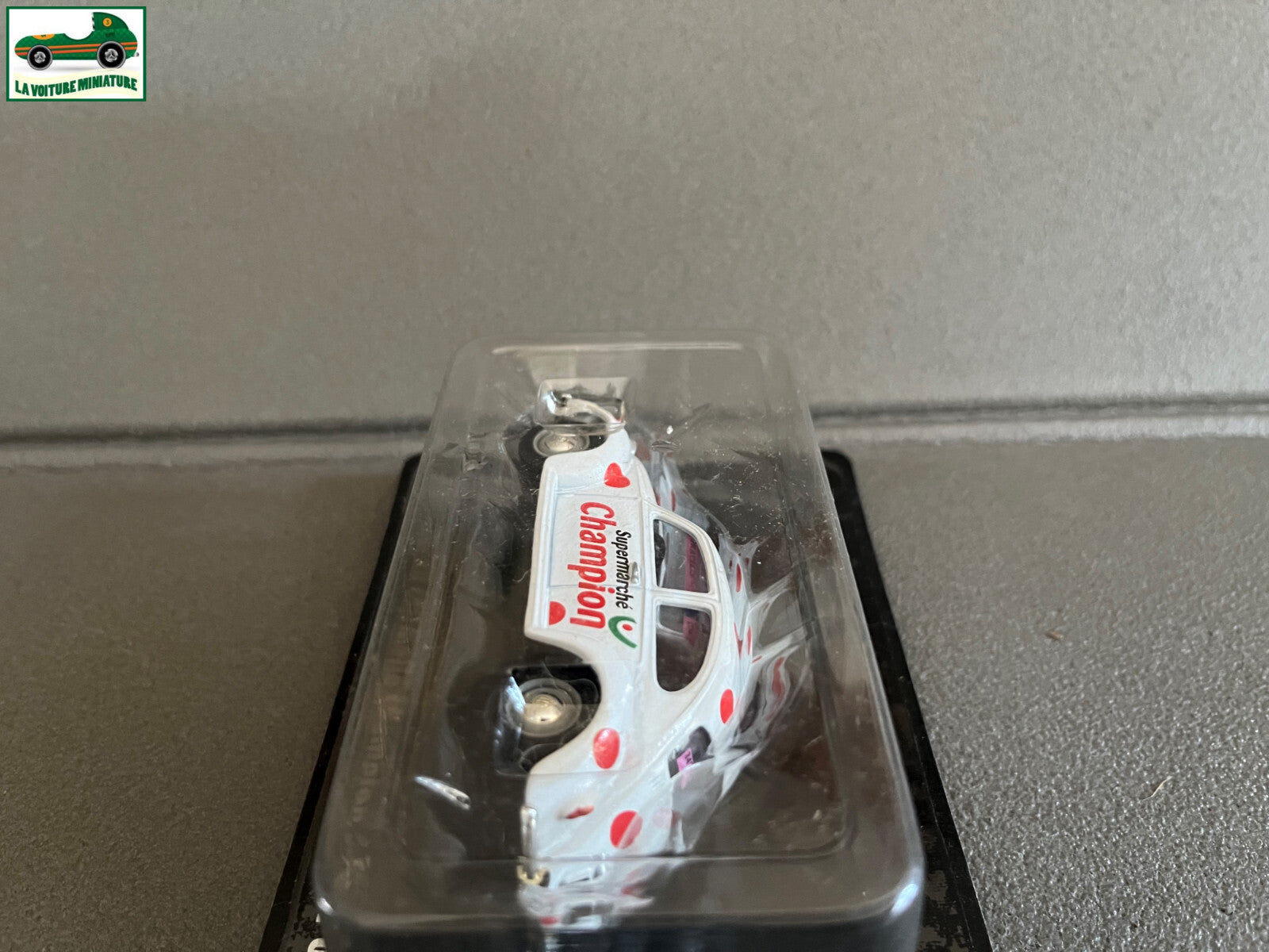 Voiture Miniature Volkswagen Coccinelle Champion 2001 Tour de France Norev 1/43