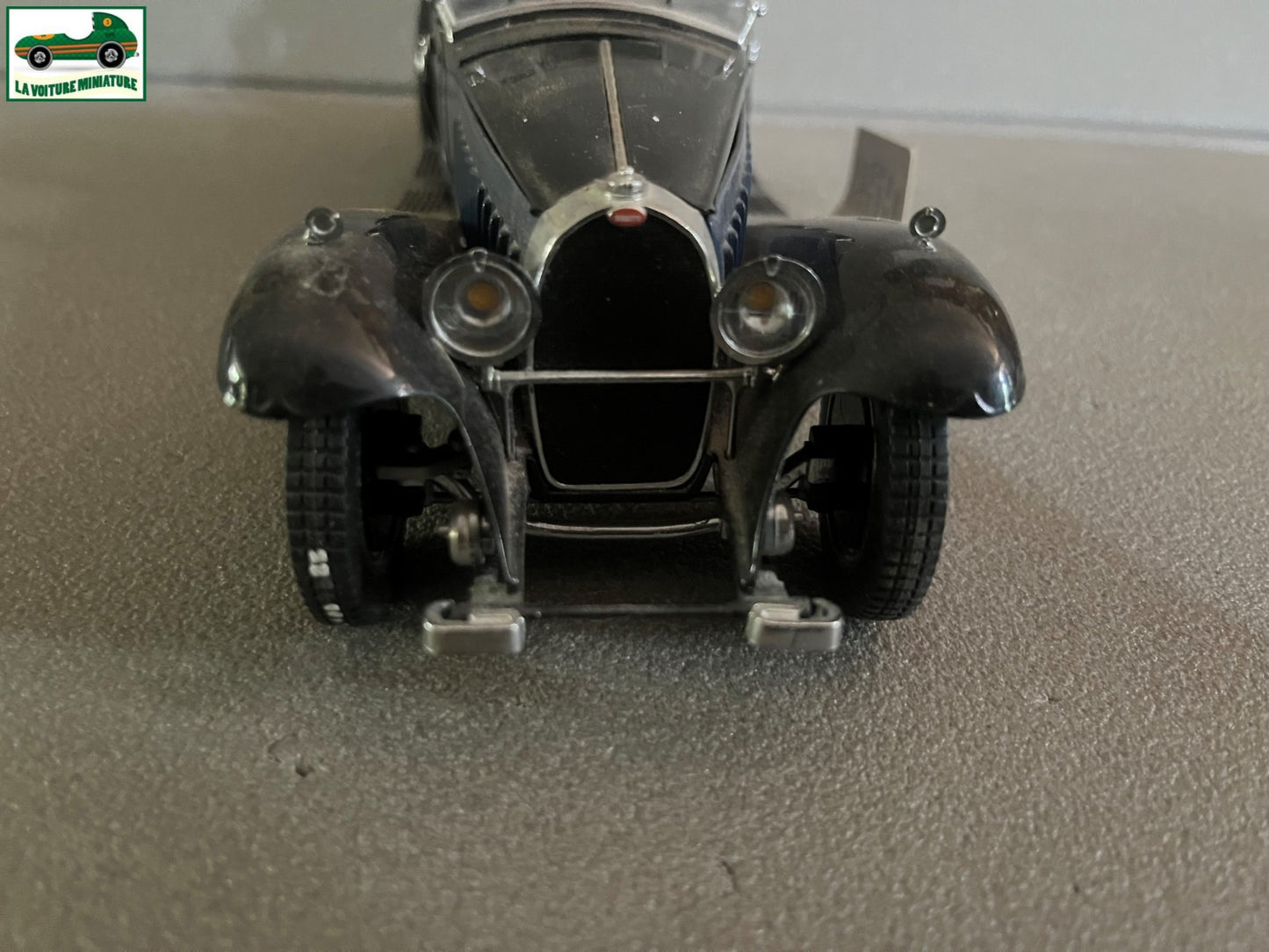 Voiture miniature Bugatti Royale Coupé Napoleon 1930 Franklin Mint 1/24 Défauts