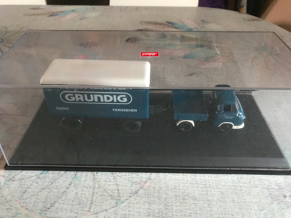 Miniature Camion Remorque Hanomag Kurier Enser mit Anhanger Grunding Schuco 1/43