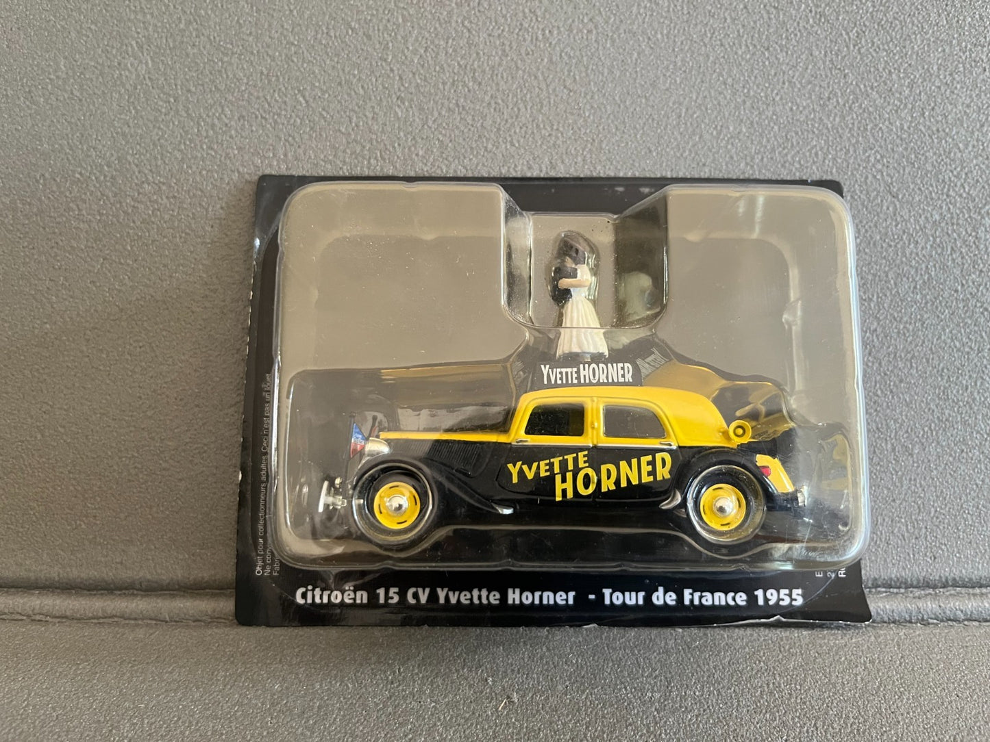 Voiture Miniature Citroen 15CV Yvette Horner Tour de France 1955 Vélo Norev 1/43