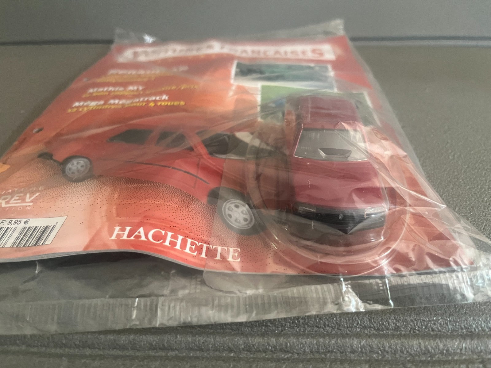 Voiture miniature Renault 18 Norev Hachette + Fascicule au 1/43