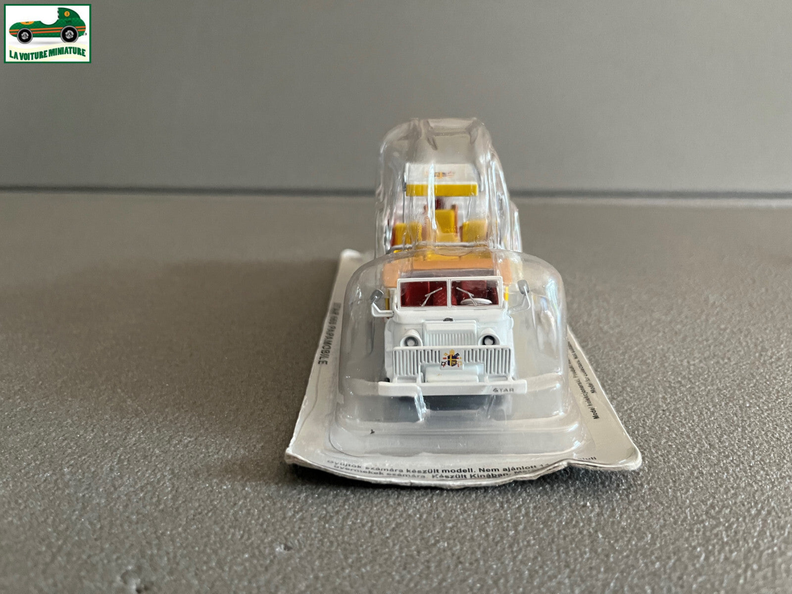 Voiture Miniature Star 660 Papamobile IST Pays de L'est au 1/72