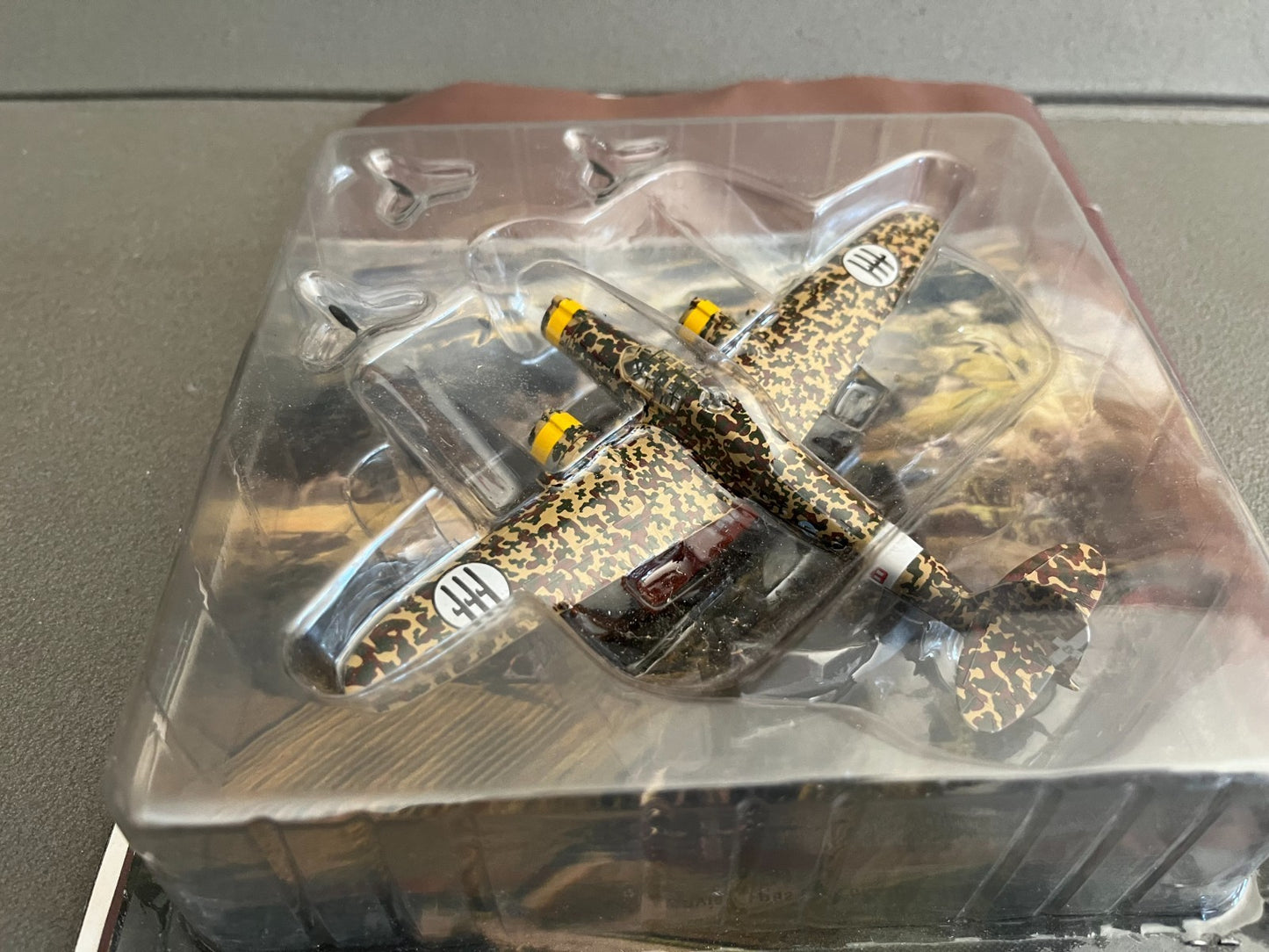 Avion miniature Militaire Bombardier Cantz Z.1007 bis Alcione Altaya 1/72