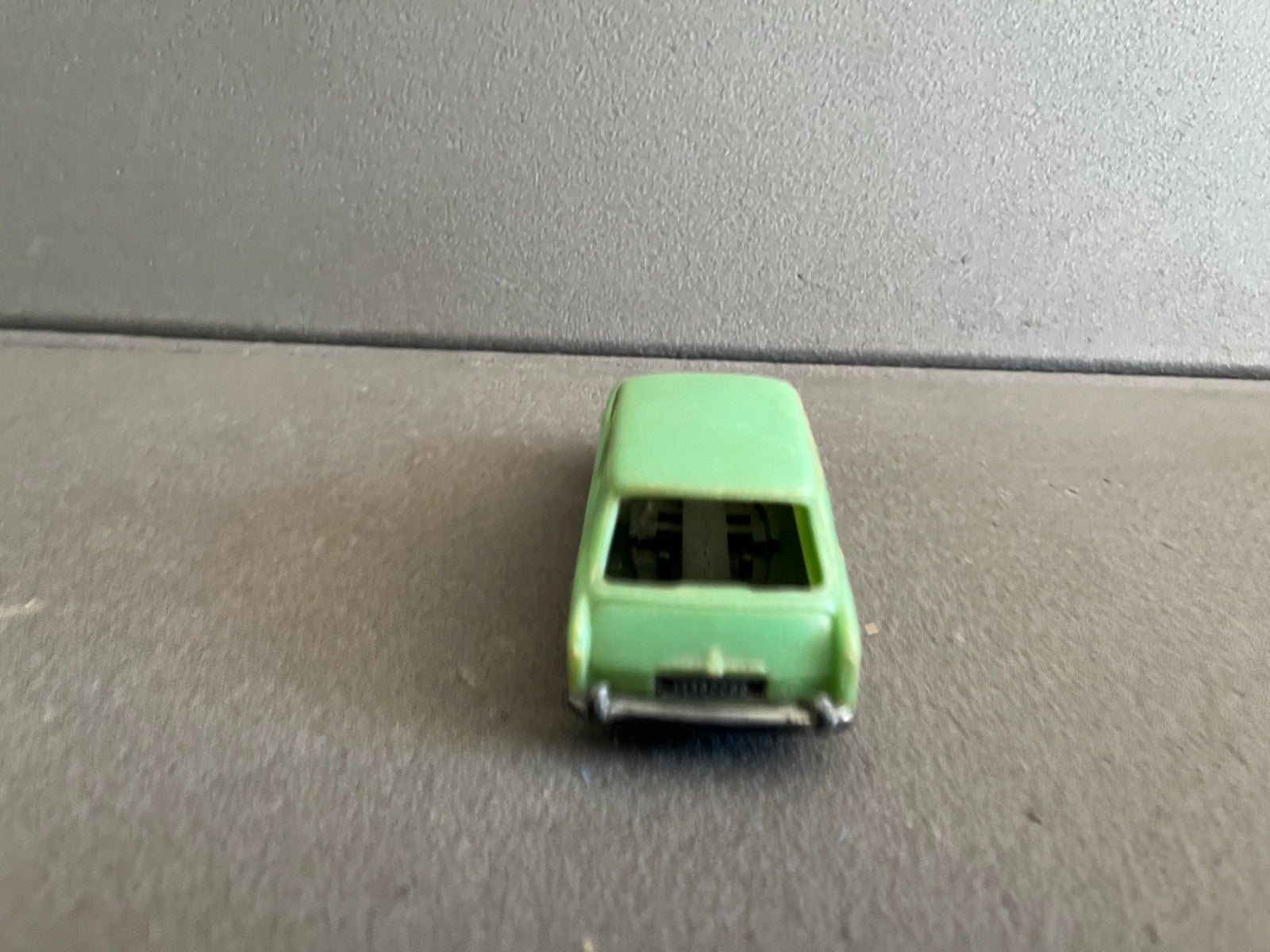 Ancienne Voiture Miniature Simca Chambord Norev Plastique France Epave