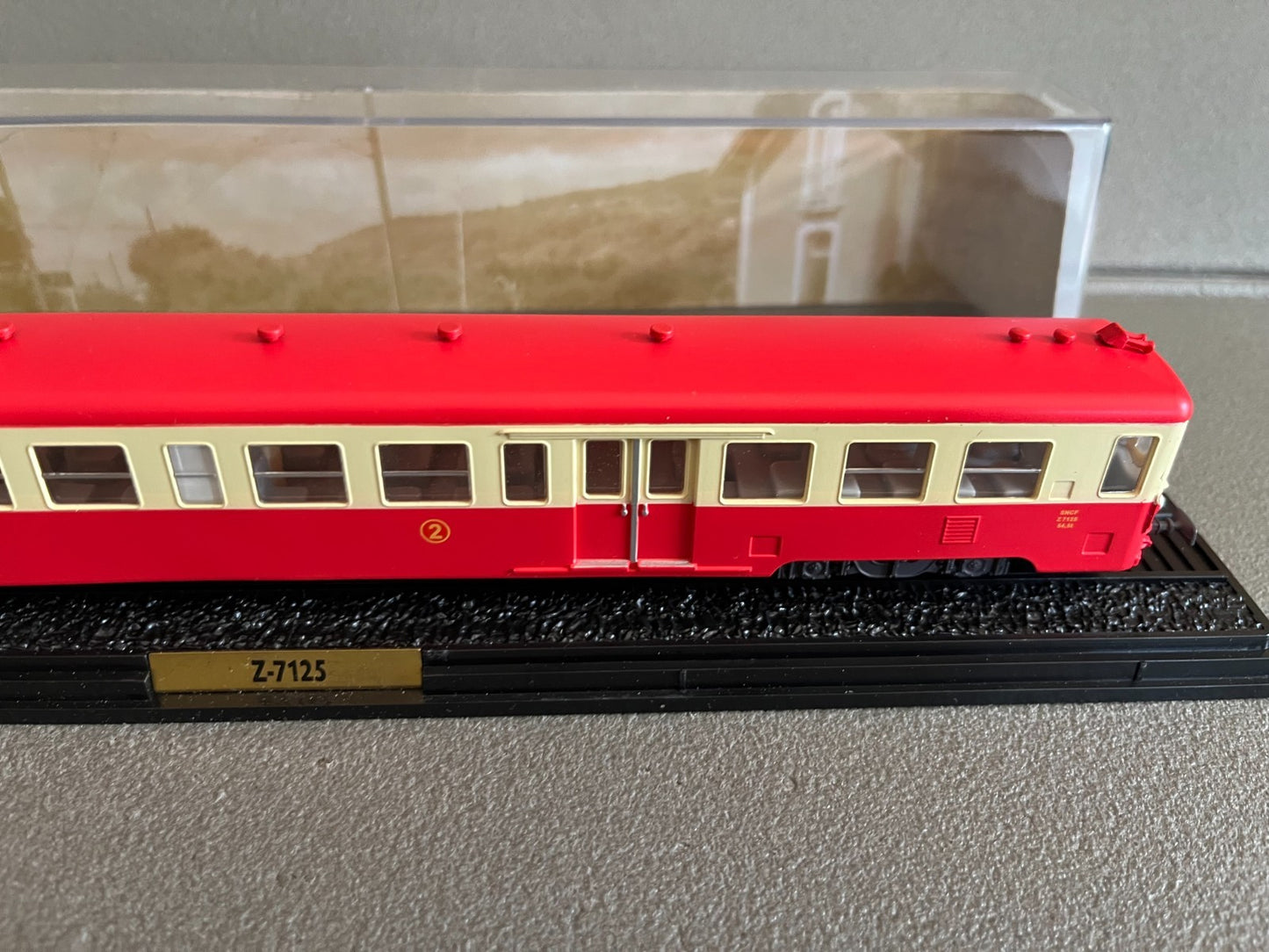 Maquette Miniature Autorail Train Z-7125 Editions Atlas HO au 1/87
