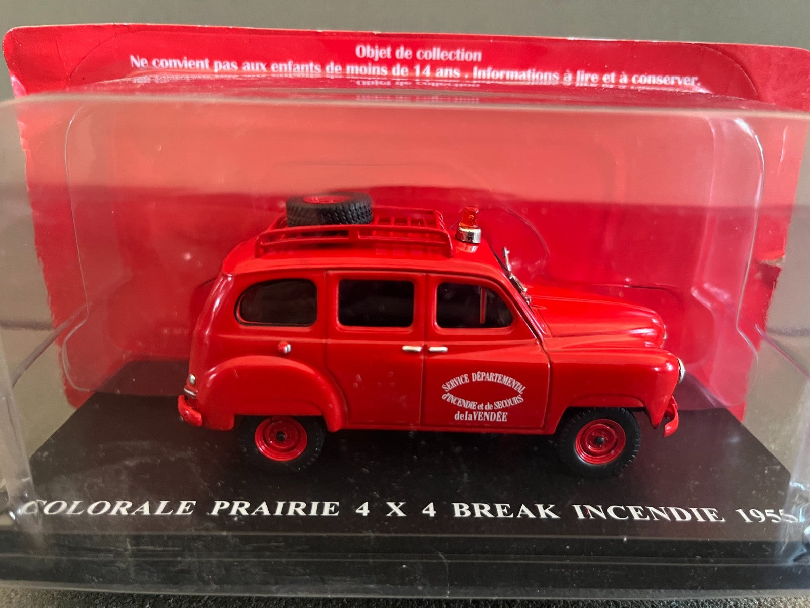 Voiture Miniature Renault Colorale Prairie 4x4 Break Incendie Hachette 1/43