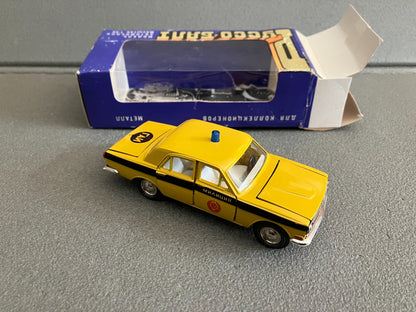 Ancienne Miniature Voiture Volga GAZ-24 Tan Police Russe Novoexport URSS 1/43