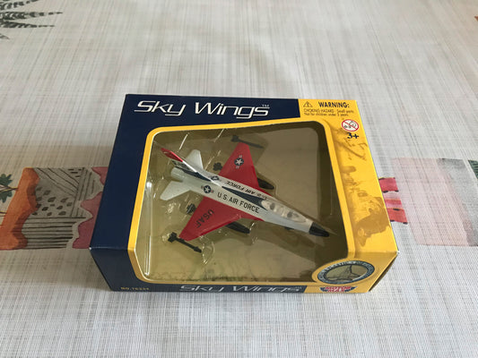 Avion miniature Militaire Sky Wings MotorMax F-16 Falcon 