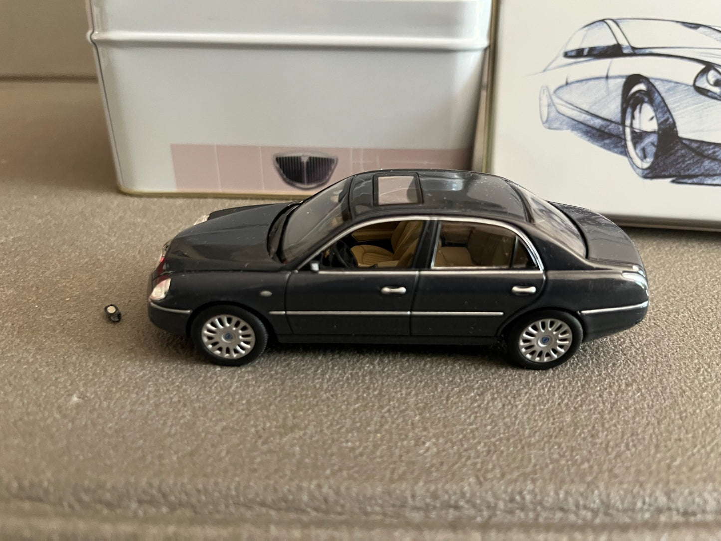 Voiture Miniature Lancia Thesis Norev Boite Metal au 1/43