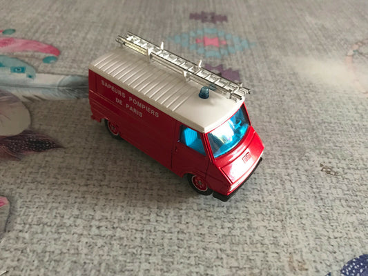Voiture Miniature Citroen C35 Sapeurs Pompiers Paris Solido France au 1/50