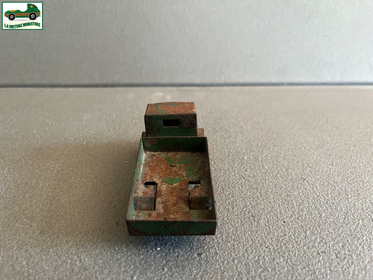 Ancienne Voiture Miniature Metal Tole penny toys "Gobin Daudé Polichinelle"