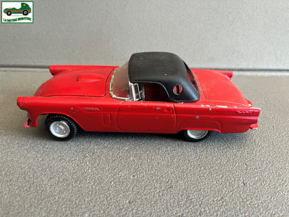 Ancienne Miniature Kit métal monté Ford Thunderbird au 1/24