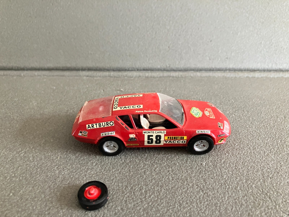 Ancienne Voiture Miniature Kit Plastique monté Renault Alpine A310 Rallye 1/43