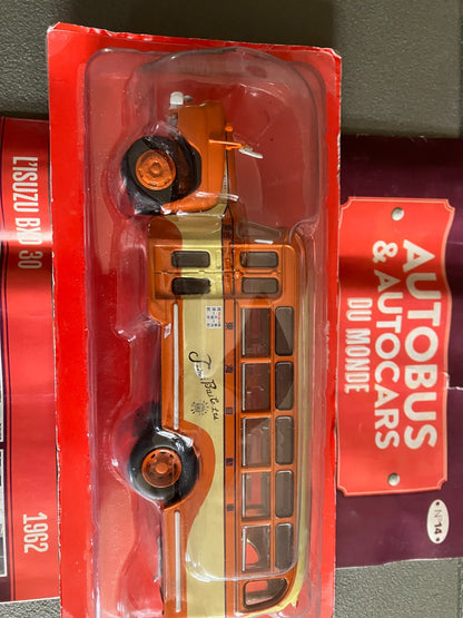Voiture miniature Isuzu BXD 30 1/43 Autobus Autocars du Monde