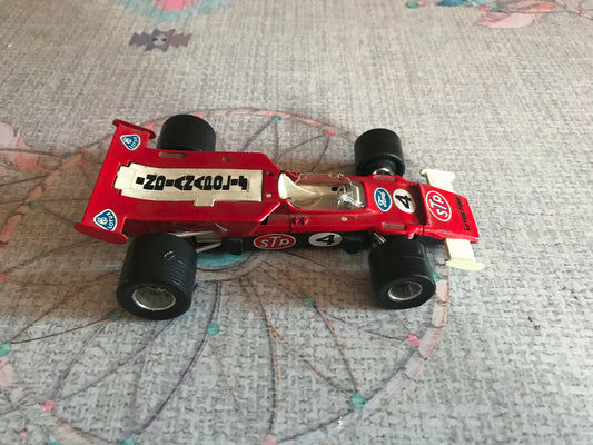 Voiture miniature Lotus Indianapolis Turbina Polistil Italy au 1/25 avec Défauts