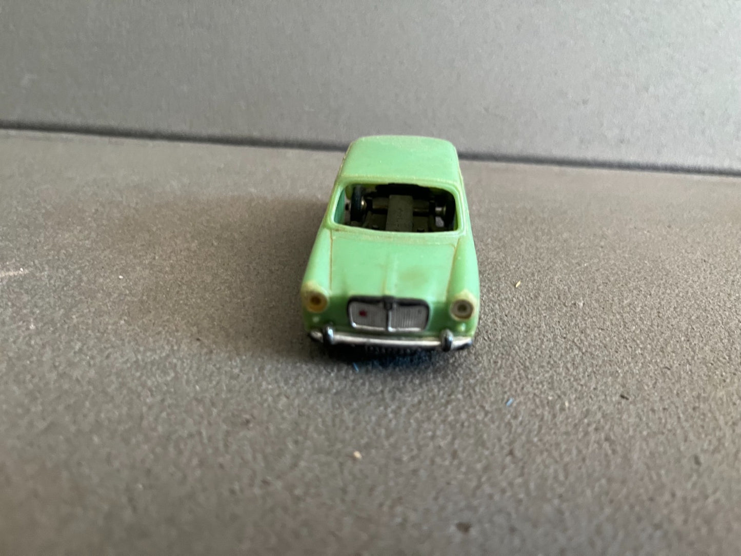 Ancienne Voiture Miniature Simca Chambord Norev Plastique France Epave