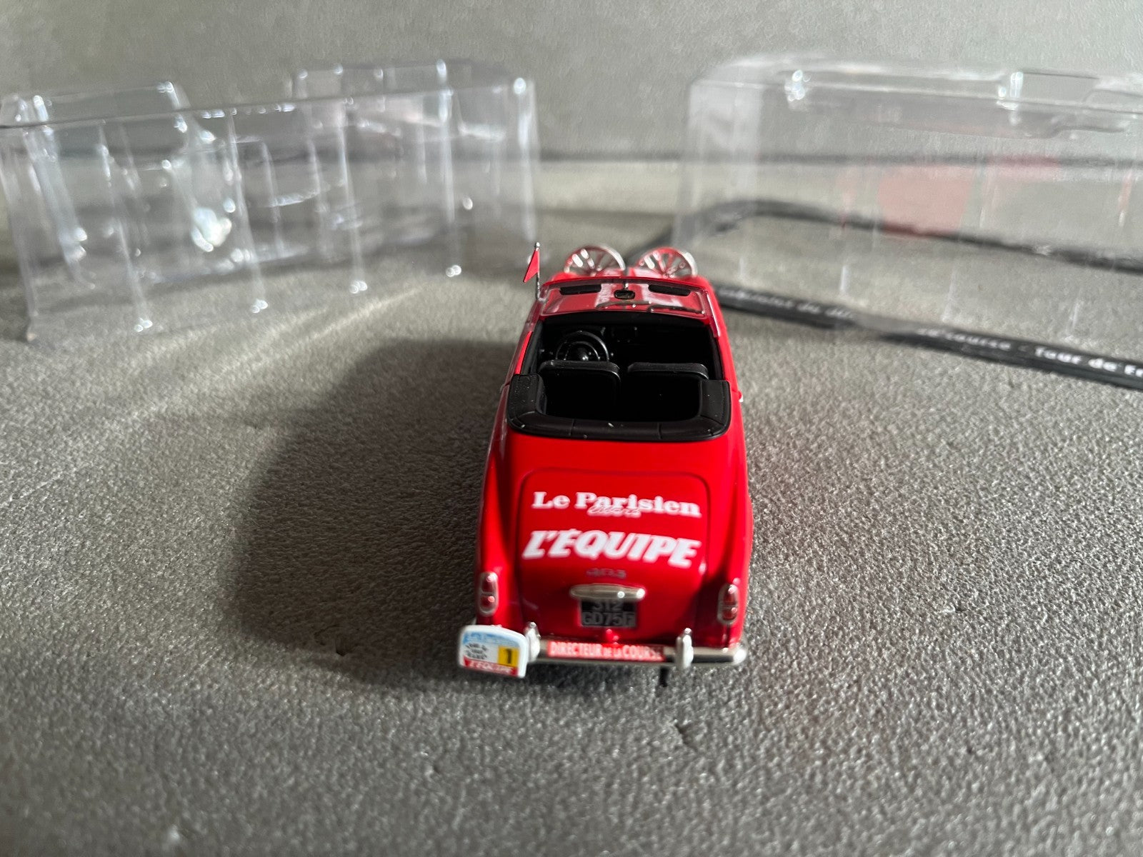 Voiture Miniature Peugeot 403 1960 Tour de France Vélo Norev au 1/43