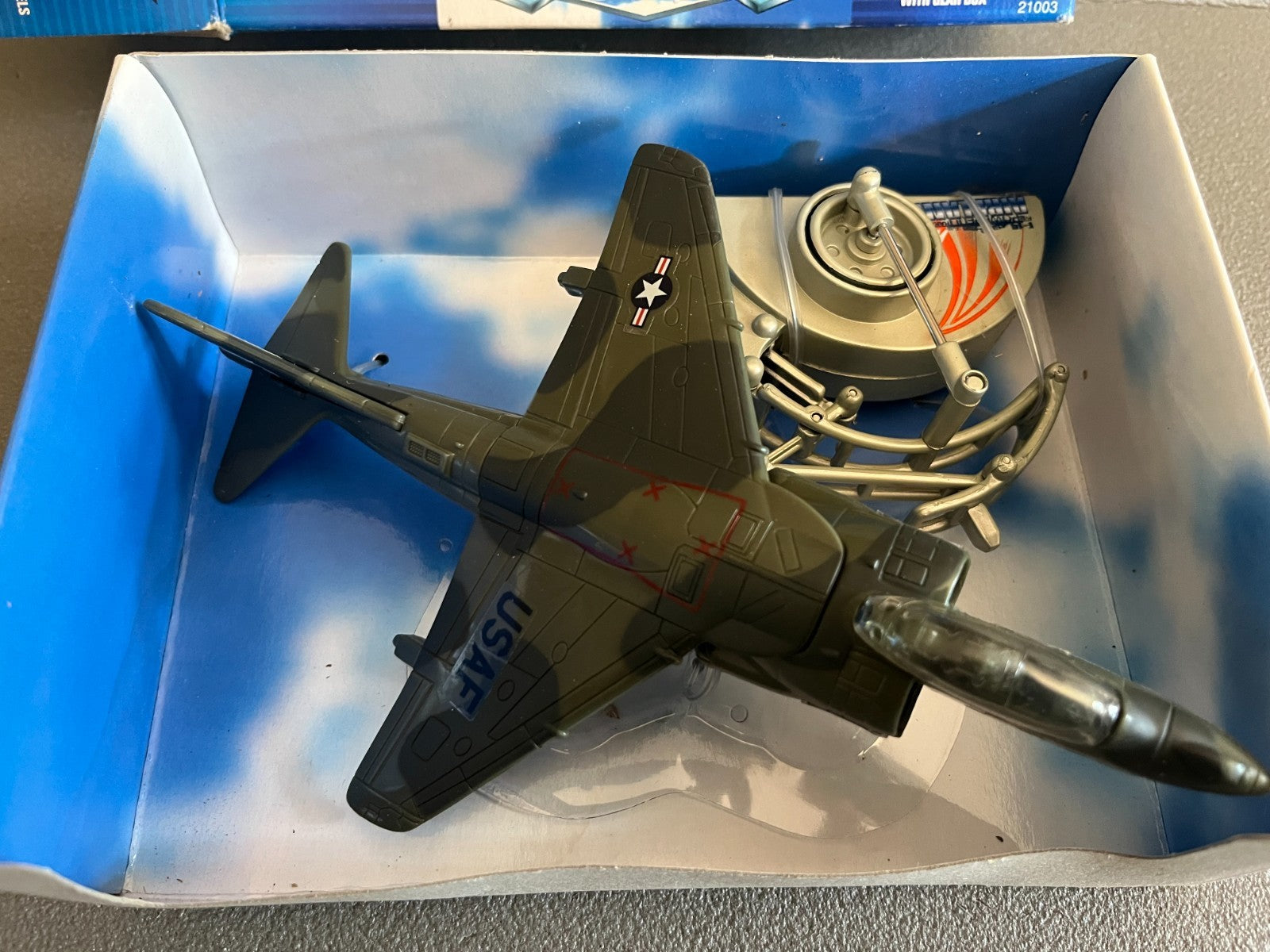 Avion miniature Militaire Harrier USAF 1/72 NewRay Air Plane 21003