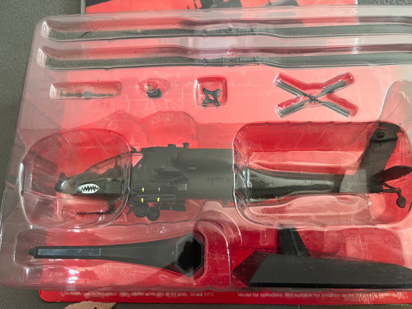 Hélicoptère de combat Miniature McDonnell Douglas AH-64A Altaya 1/72