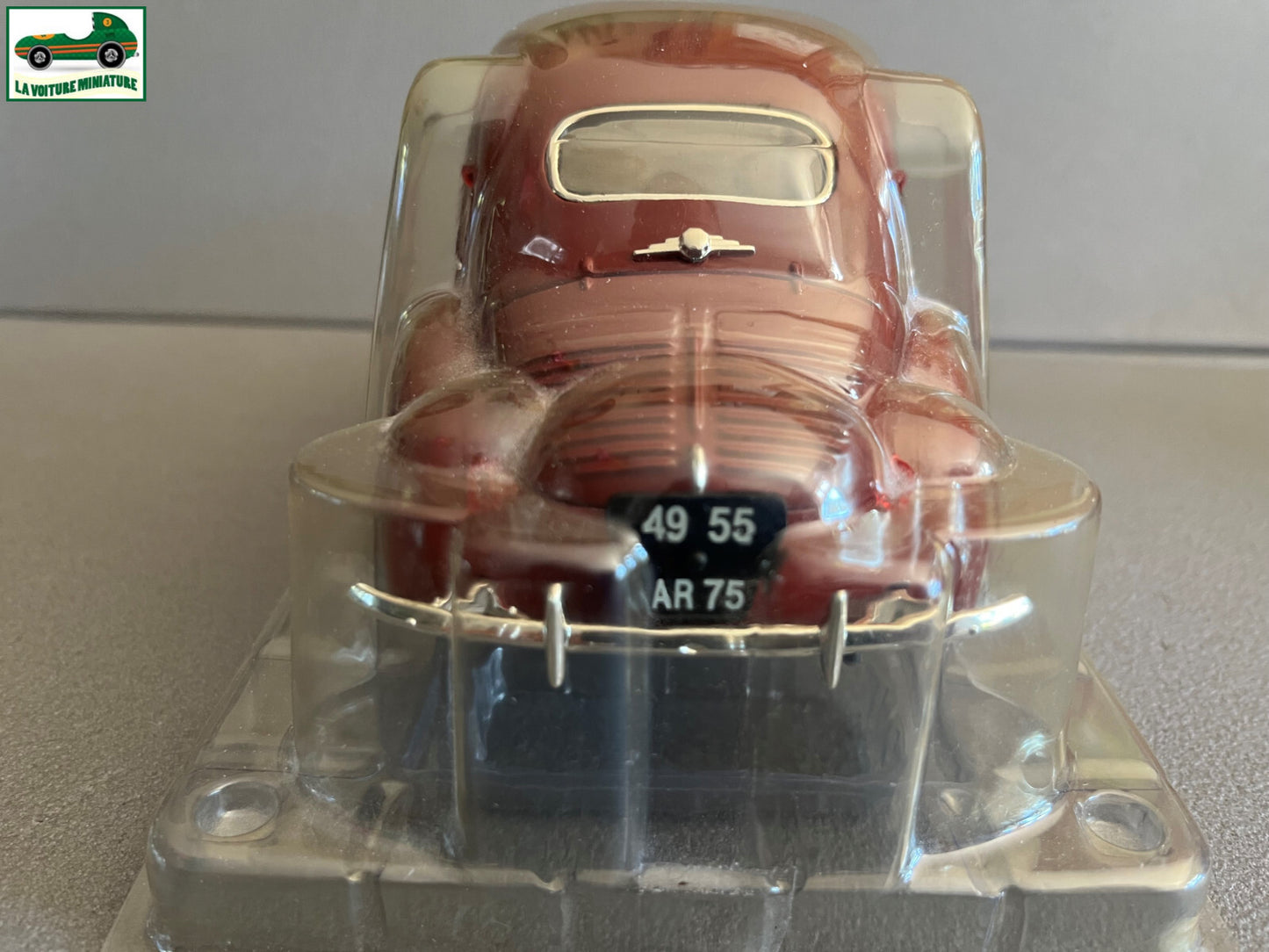 Voiture miniature Renault 4CV Solido 1/17 non 1/18