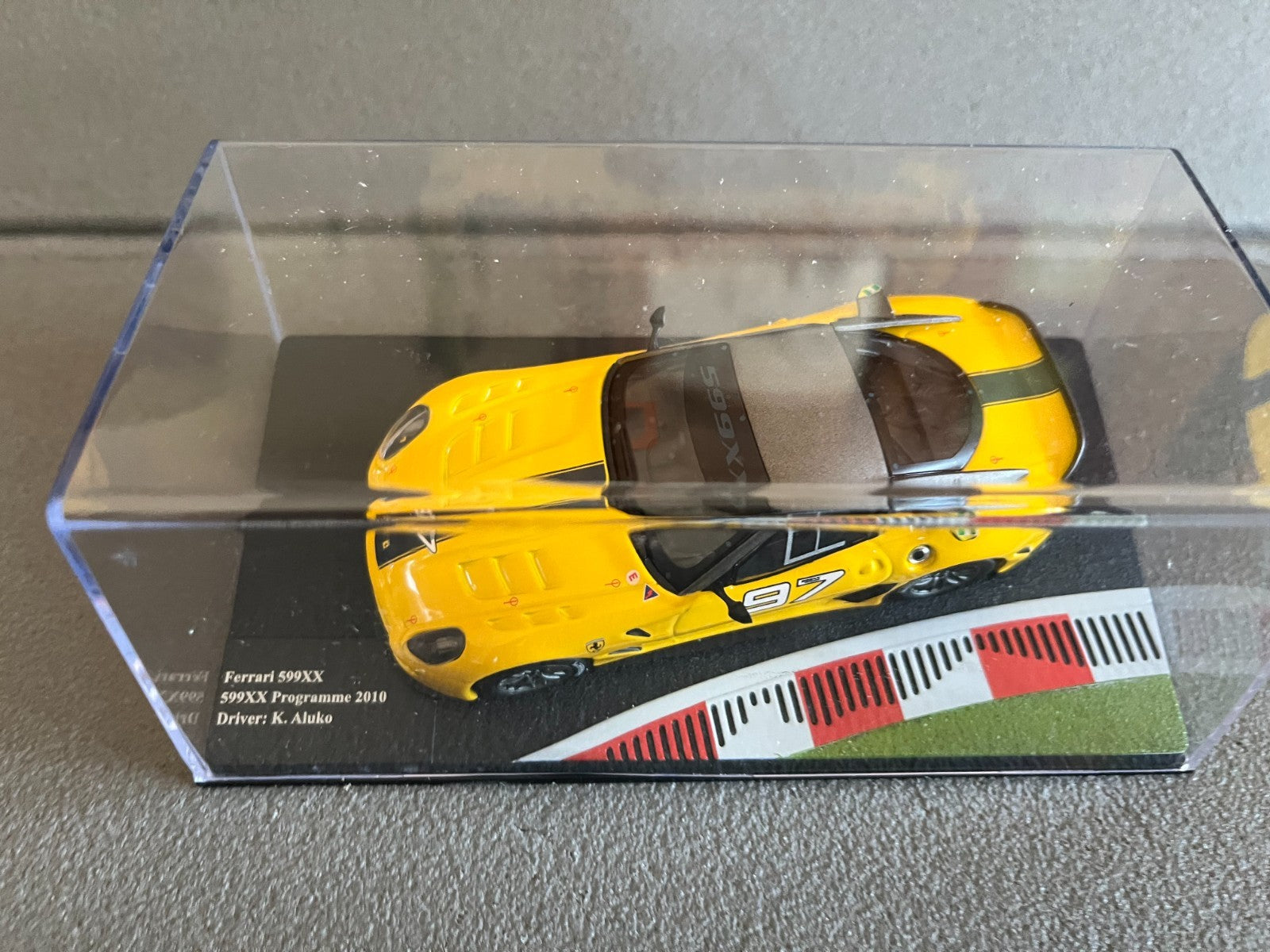 Voiture miniature Collection Ferrari 599XX Programme 2010 au 1/43