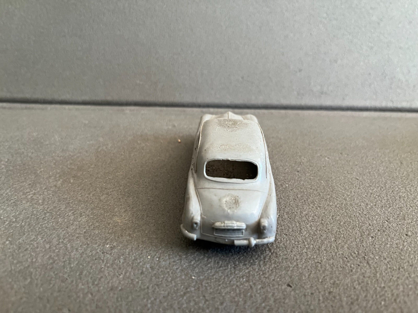 Ancienne Voiture Miniature Simca Aronde Norev Plastique France Epave