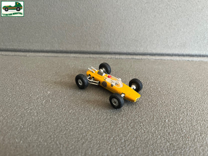 Ancienne Voiture Miniature Penny N.O/2 Made in Italy Lola Climax