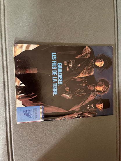 Livre Revue Voiture Automobile AutoMoto N°81