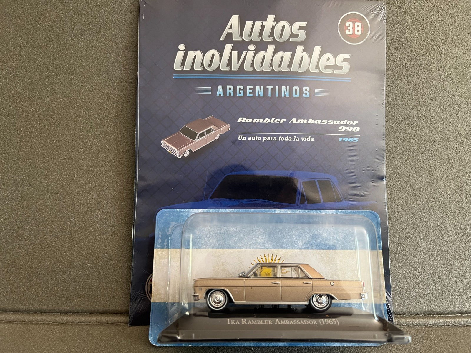 Voiture Miniature Ika Rambler Ambassador 1965 Autos Inolvidables Argentine 1/43