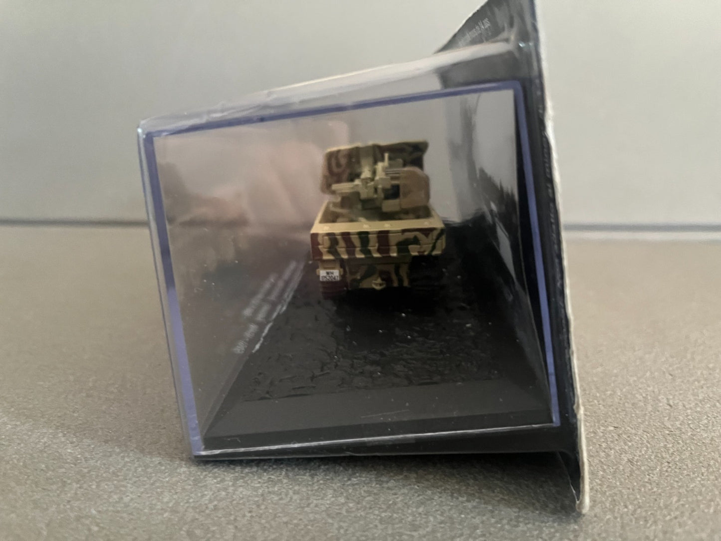 Miniature Militaire Char Tank Blindé 3.7cm Flak 43 auf Muncheberg Altaya 1/72