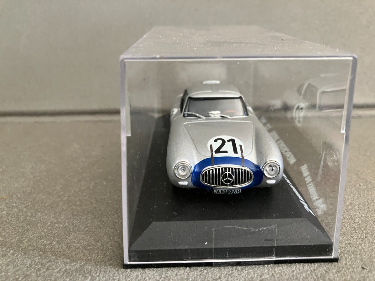 Voiture Miniature Mercedes 300SL 1958 24 Heures du Mans Altaya au 1/43