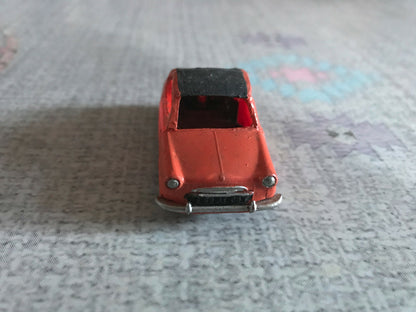 Ancienne Voiture Miniature Vespa 400 Norev Plastique France 1/43 Repeinte Epave