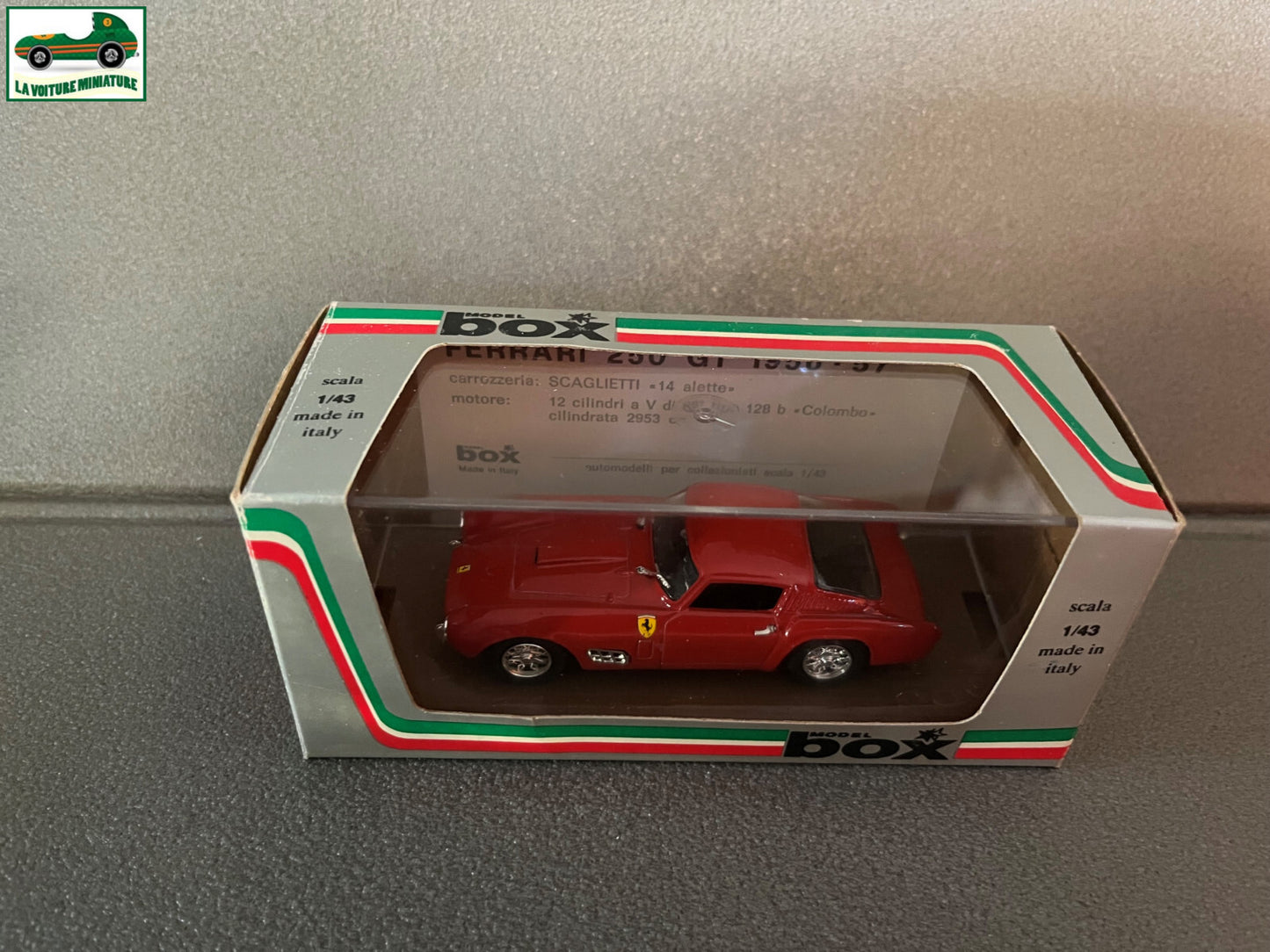 Voiture Miniature Ferrari 250 GT 1956 Box au 1/43