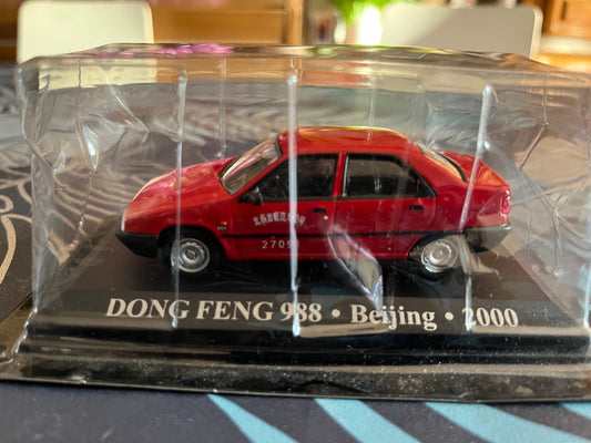 Voiture Miniature Dong Feng 988 Beijing 2000 Citroen ZX Taxi Du Monde 1/43