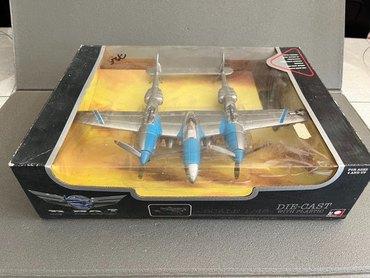 Ancien Avion miniature Militaire Vintage Plastique P-38J Toy Mark 1/48