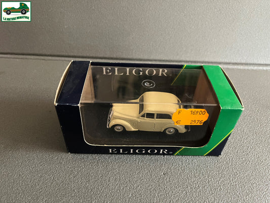 Voiture miniature Renault Juvaquatre Berline Eligor France au 1/43