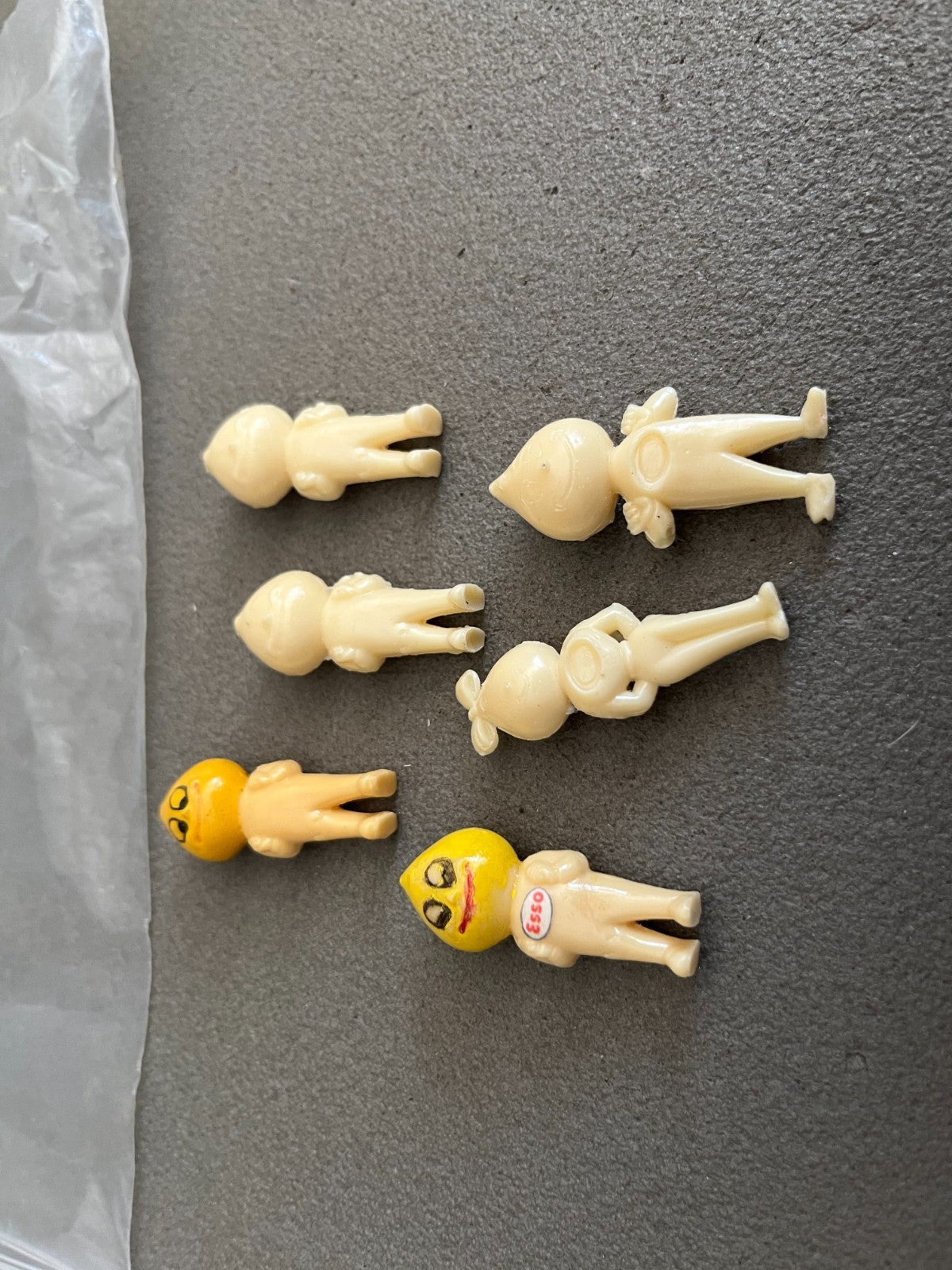 Figurine de Collection Lot Goutte Huile Esso Automobilia